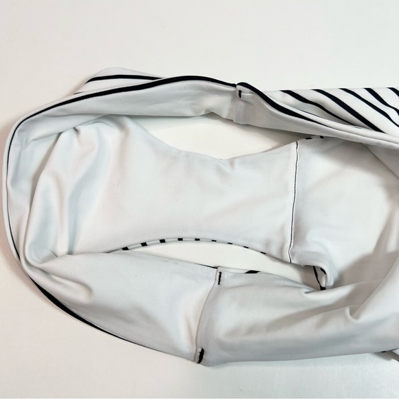 Victoria’s Secret Wrap Halter Bikini Top & Classic Hipster Bottoms Set 34B/Small - Picture 13 of 14